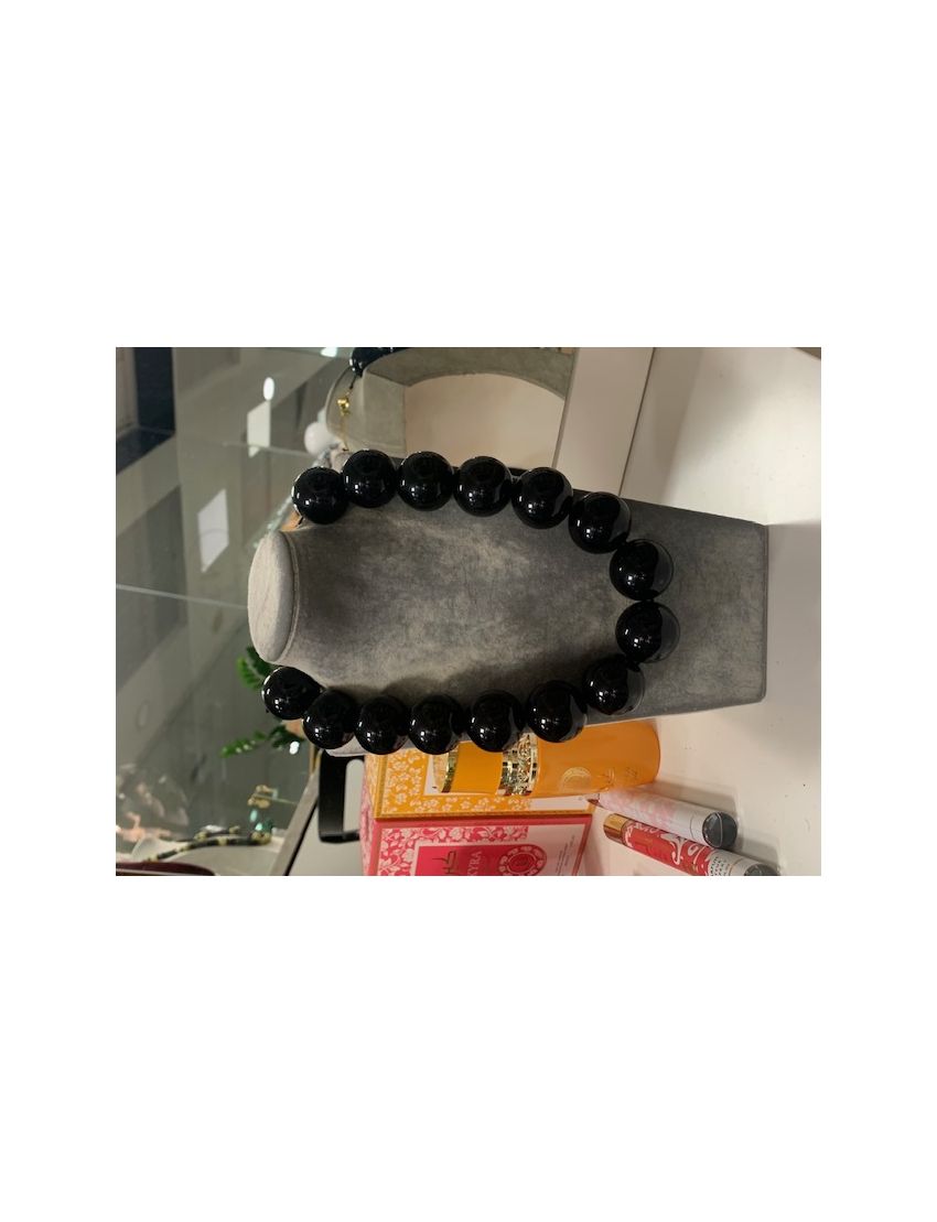 Colar de bolas preto